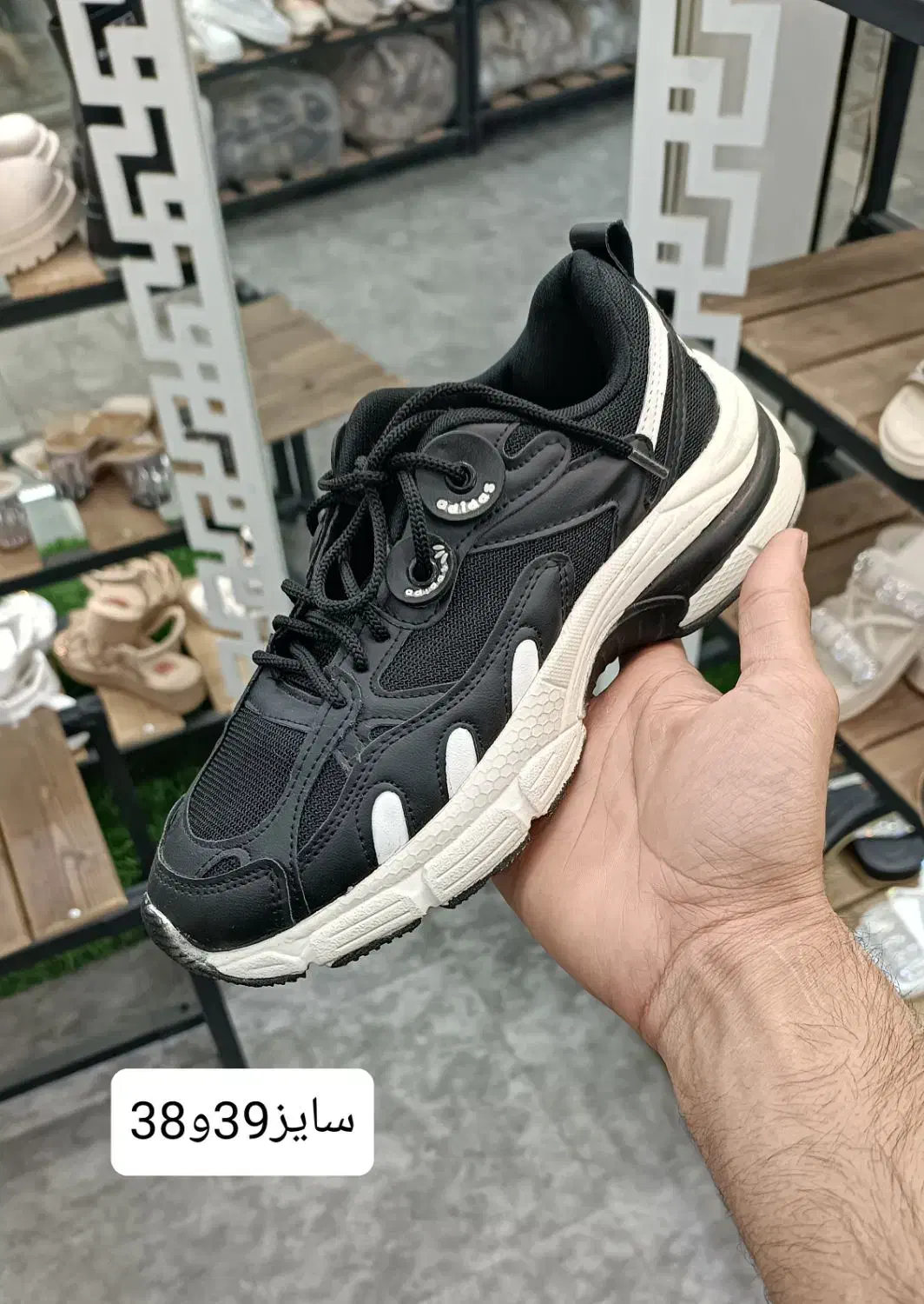 کتونی دخترانه زیر قیمت فاکتور 390تومن|کیف، کفش، کمربند|دزفول, |دیوار