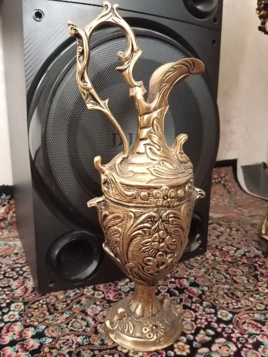 پارچ برنجی|مجسمه، تندیس، ماکت|تهران, شکوفه (عبدل آباد)|دیوار