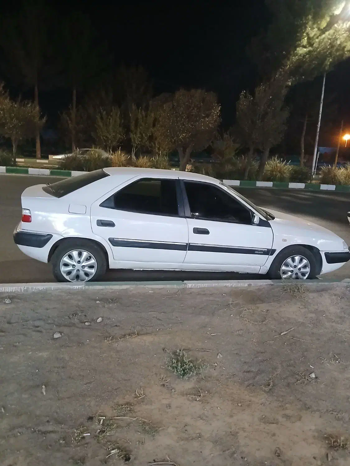 زانتیاسیتروئن ۲۰۰۰سفید|خودرو سواری و وانت|سبزوار, مدرس|دیوار