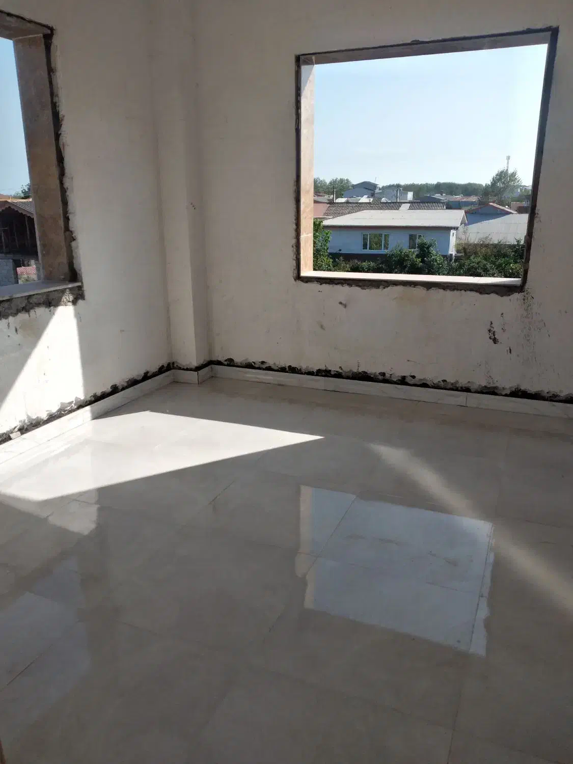 کارگر ساده کاشی کاری سنگ کاری|استخدام معماری، عمران و ساختمانی|لنگرود, |دیوار