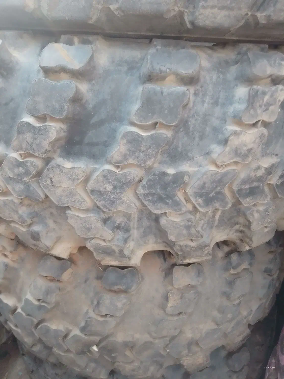 لاستیک کراز روسی|قطعات یدکی و لوازم جانبی|ری, دیلمان|دیوار