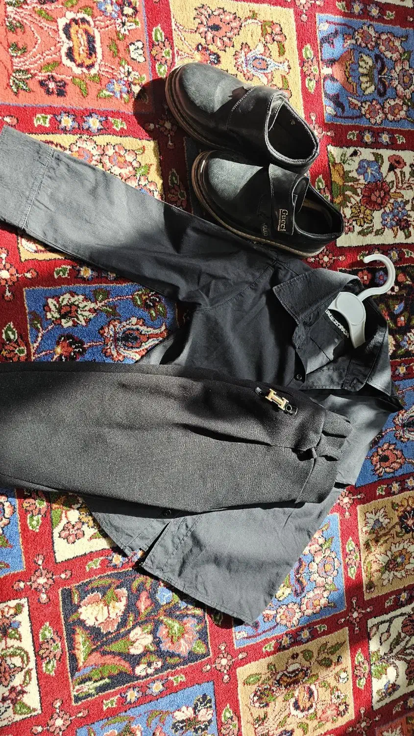 تعدادی لباس بچه گانه|کفش و لباس بچه|مبارکه, |دیوار