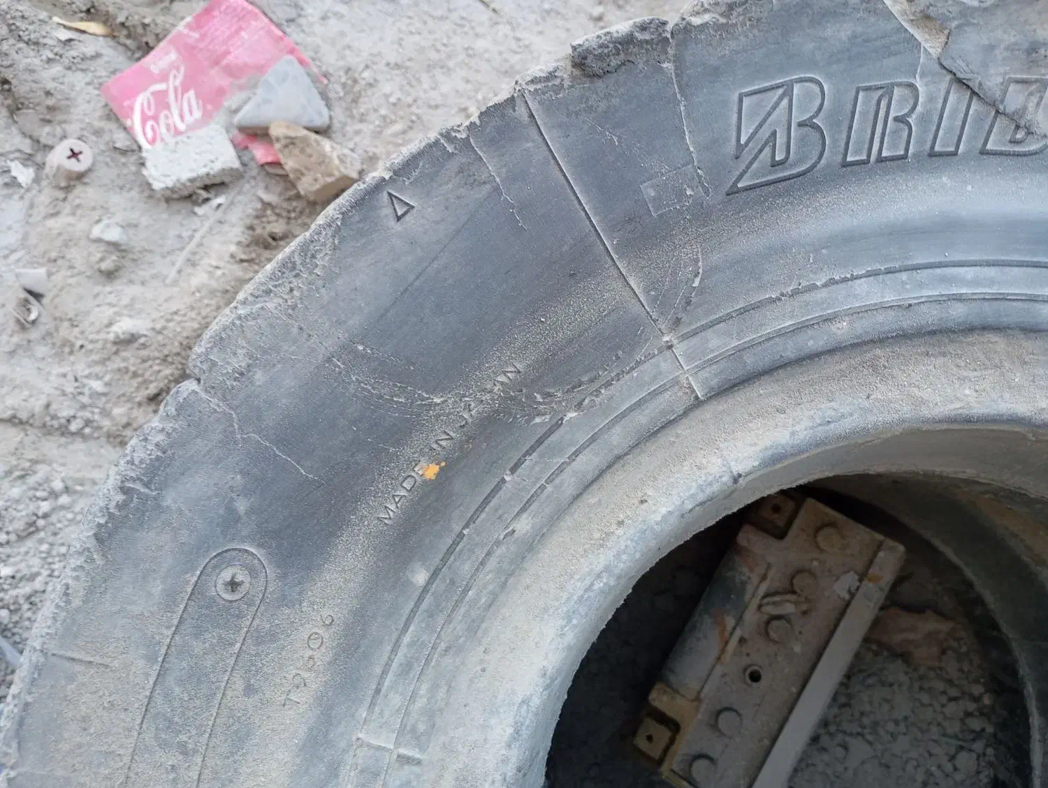 لاستیک لیفتراک|قطعات یدکی و لوازم جانبی|قدس, شهرک صنعتی زاگرس|دیوار