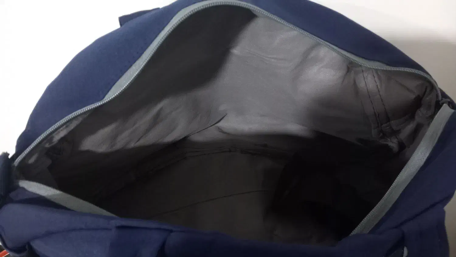 ساک ورزشی آکبند|کیف، کفش، کمربند|رشت, کوی حسینی|دیوار