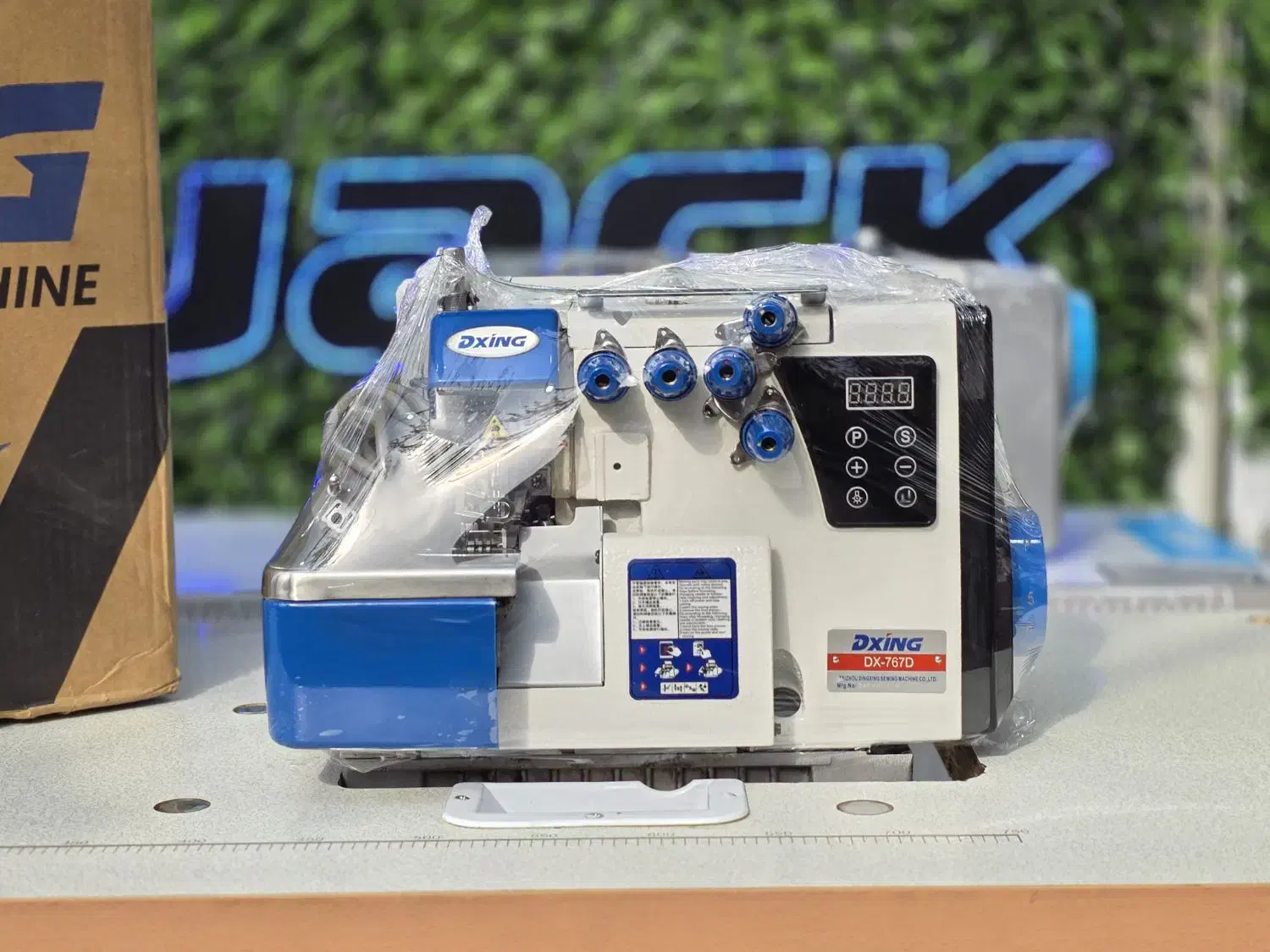 چرخ خیاطی زیگزال ۶ نخ روغن ریخته در حد آکبند جک|چرخ خیاطی و ریسندگی|تهران, عبدلآباد|دیوار