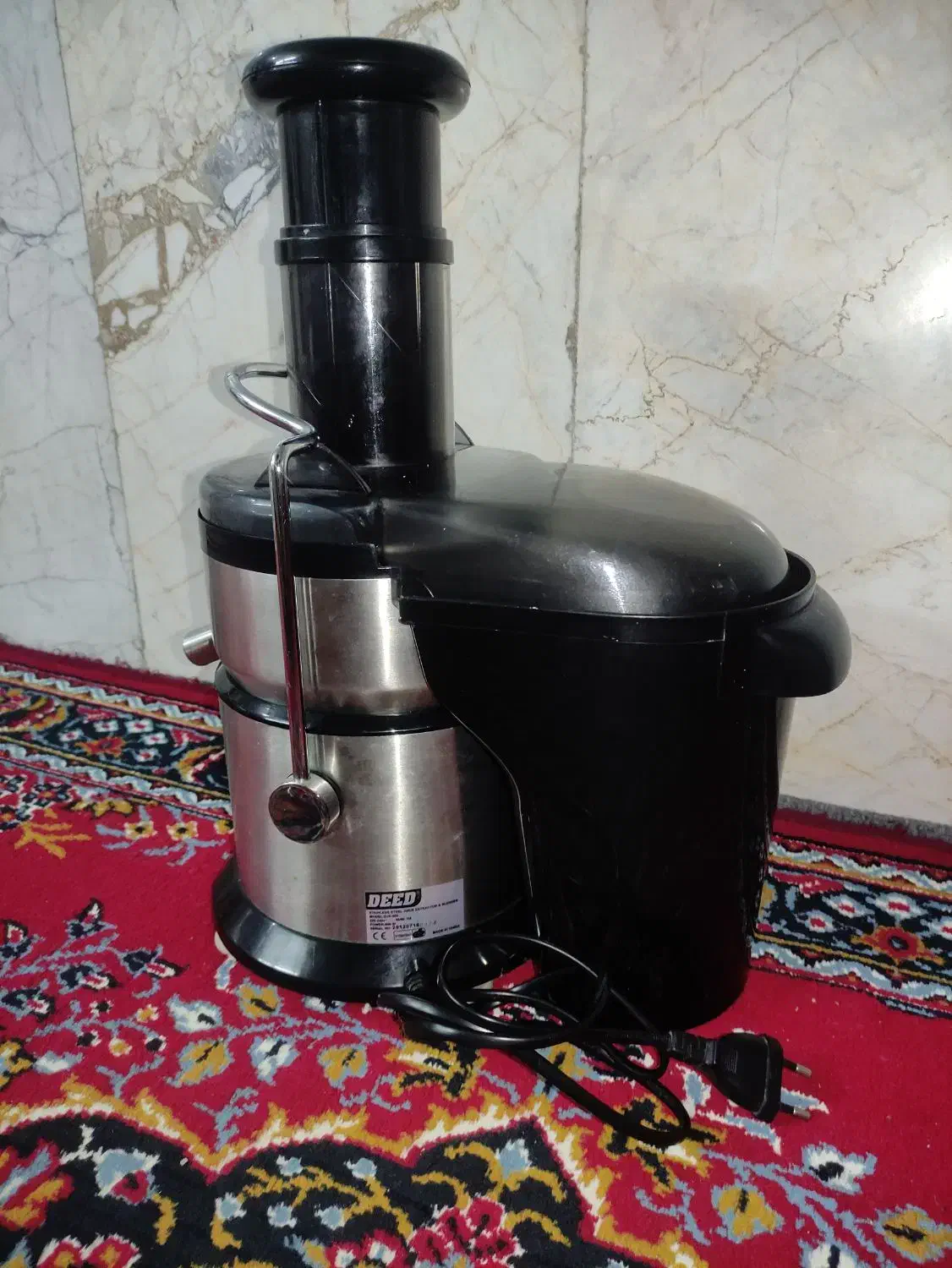 آبمیوه گیری پرقدرت DEED .|آبمیوه‌گیر و آب‌مرکبات‌گیر|سبزوار, ولیعصر (نجار آباد)|دیوار