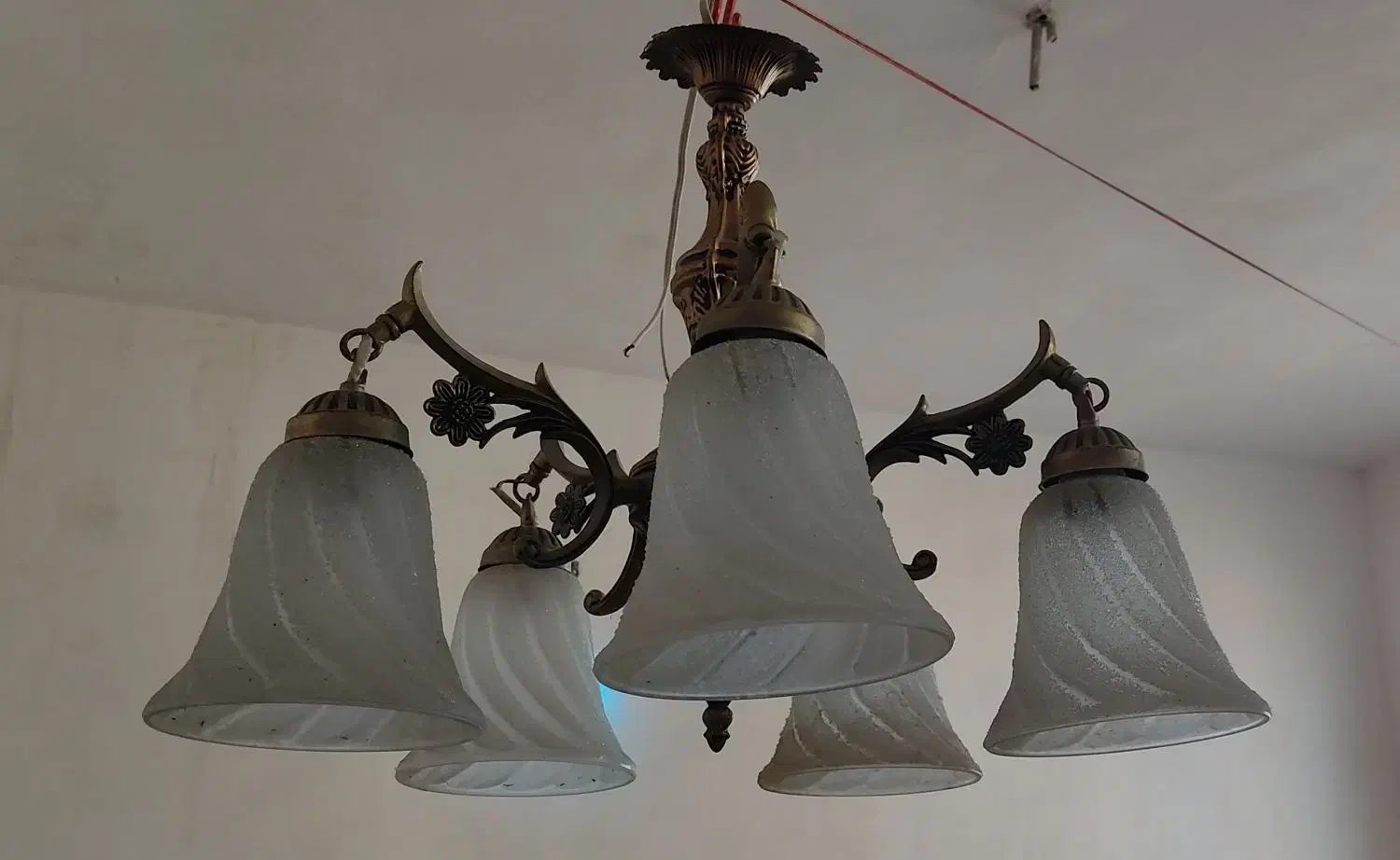 لوستر|لوستر و چراغ آویز|پرند, فاز ۵|دیوار