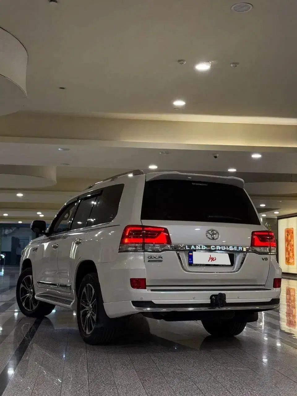 لندکروز ۸ سیلندر مدل ۲۰۲۰|خودرو سواری و وانت|تهران, شهرک چیتگر|دیوار