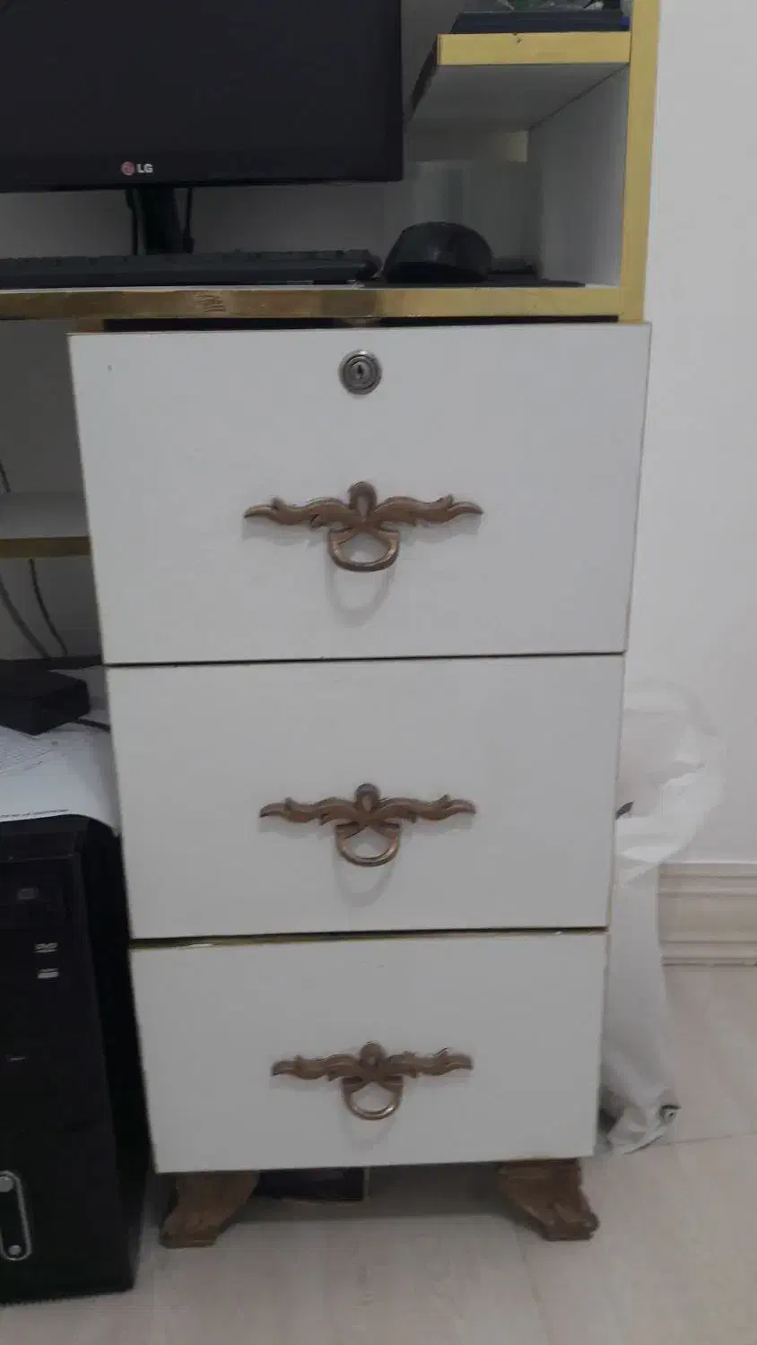 میز تحریر|میز تحریر و کامپیوتر|پارسآباد, |دیوار