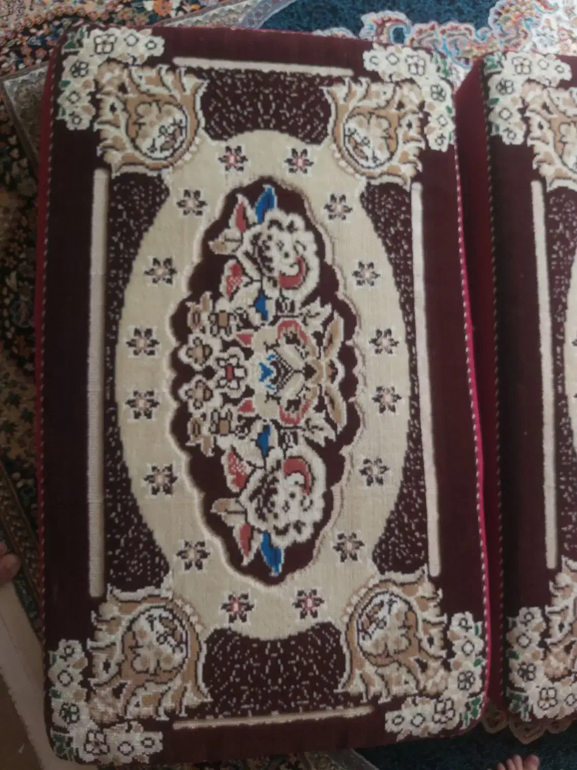 دوعددپشتی پشمی نو|پشتی|تبریز, |دیوار