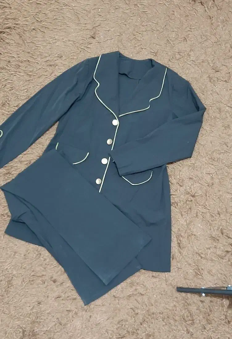 لباس|لباس|بیرجند, |دیوار