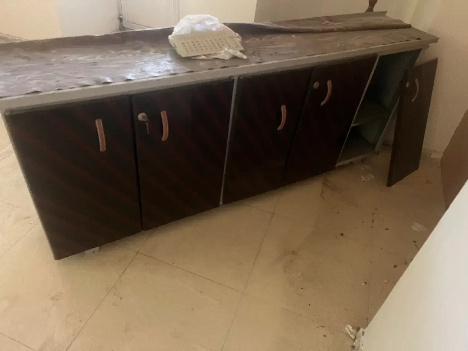 کابینت ها ومنبع اب|مصالح و تجهیزات ساختمان|جیرفت, |دیوار