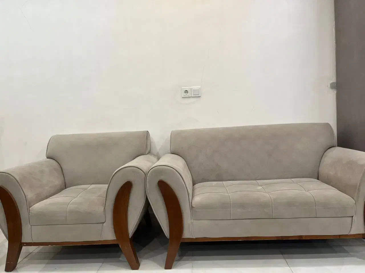 مبل خانگی هفت نفره در حد نو تمیز بدون لک|مبلمان خانگی و میز عسلی|دزفول, |دیوار