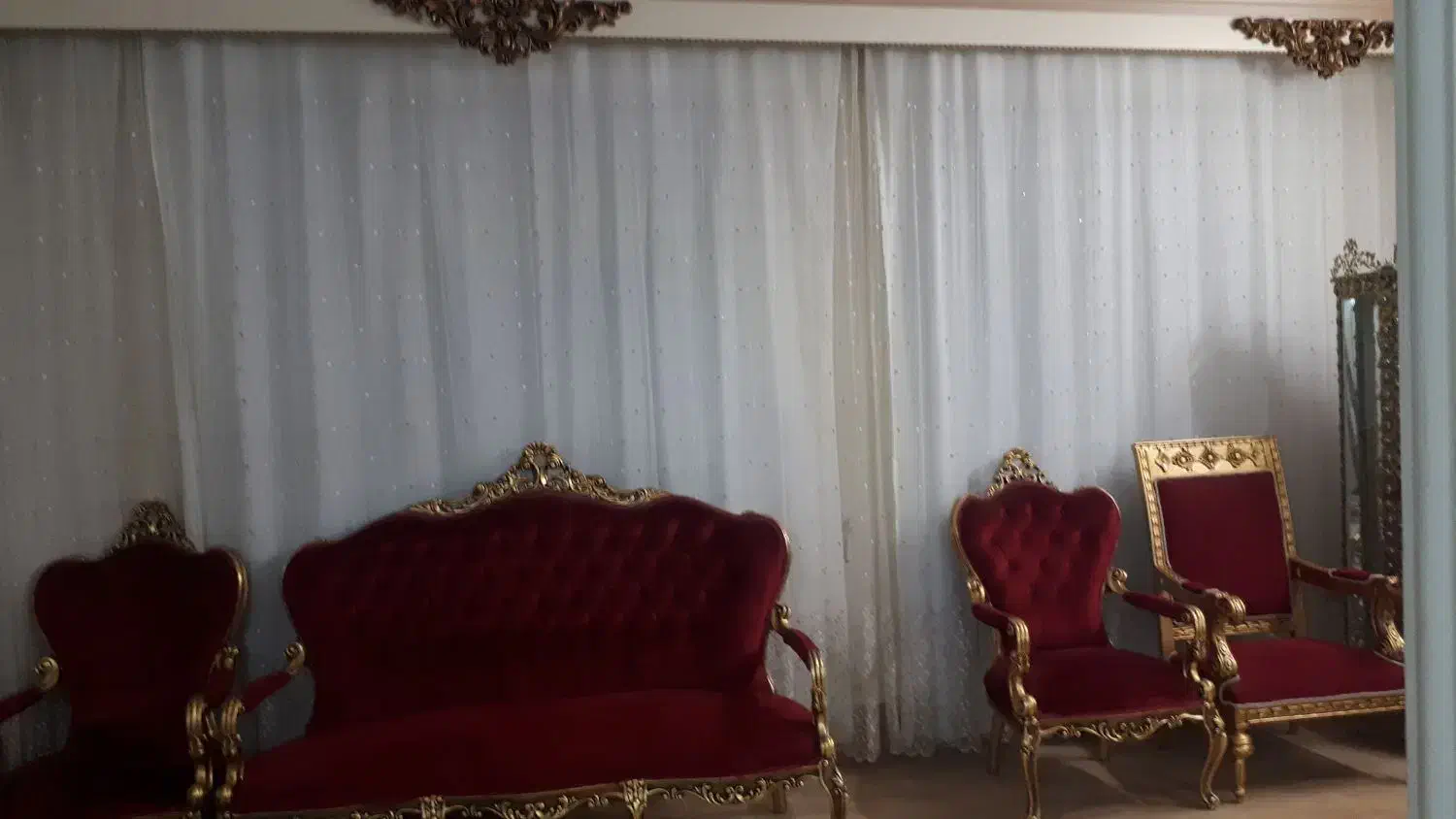 پرده سالم|پرده، رانر، رومیزی|میانه, |دیوار