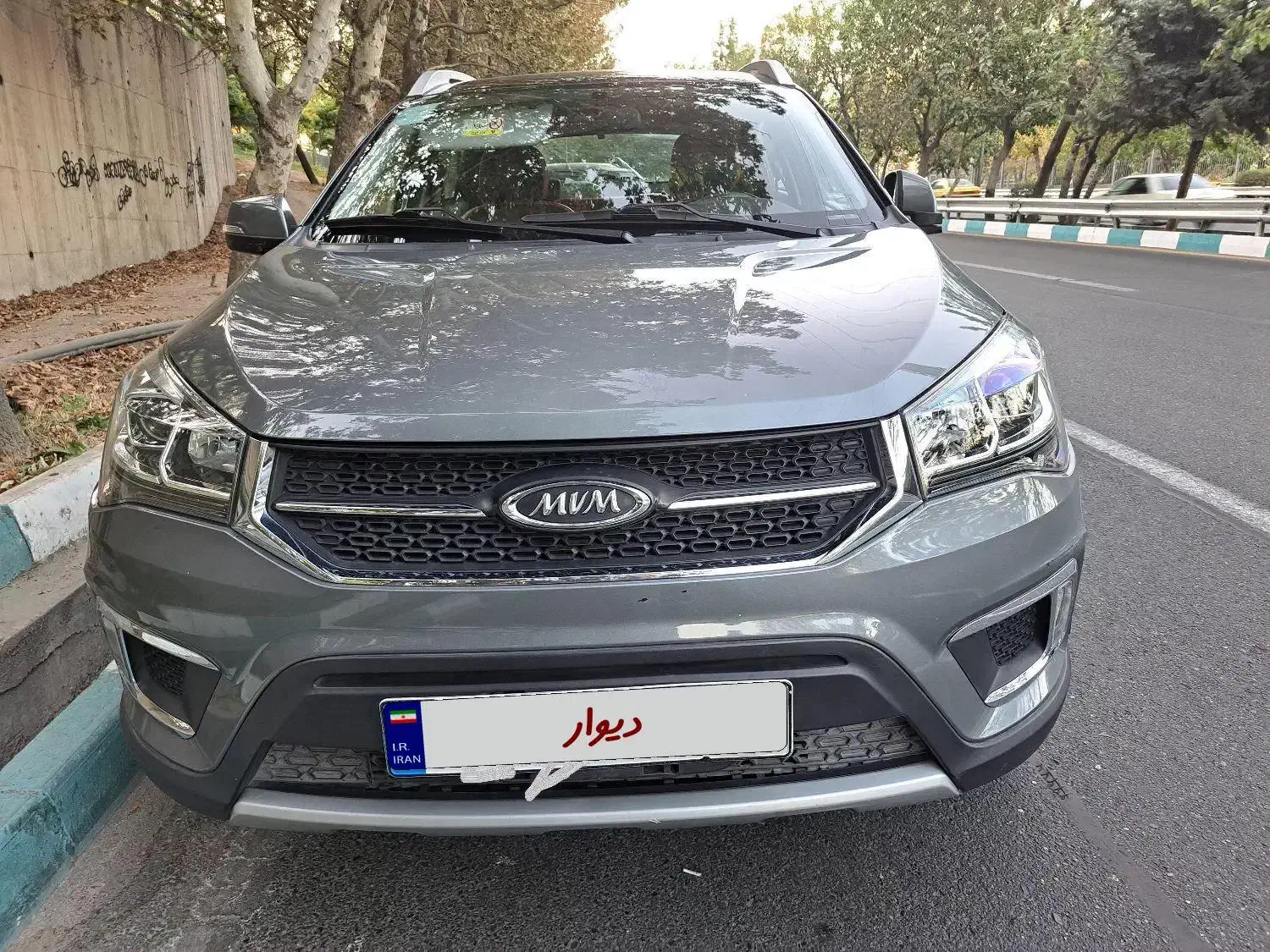 فروش ام وی ام X22 اتوماتیک مدل 1400 اسپرت اکسلنت|خودرو سواری و وانت|تهران, نیلوفر|دیوار