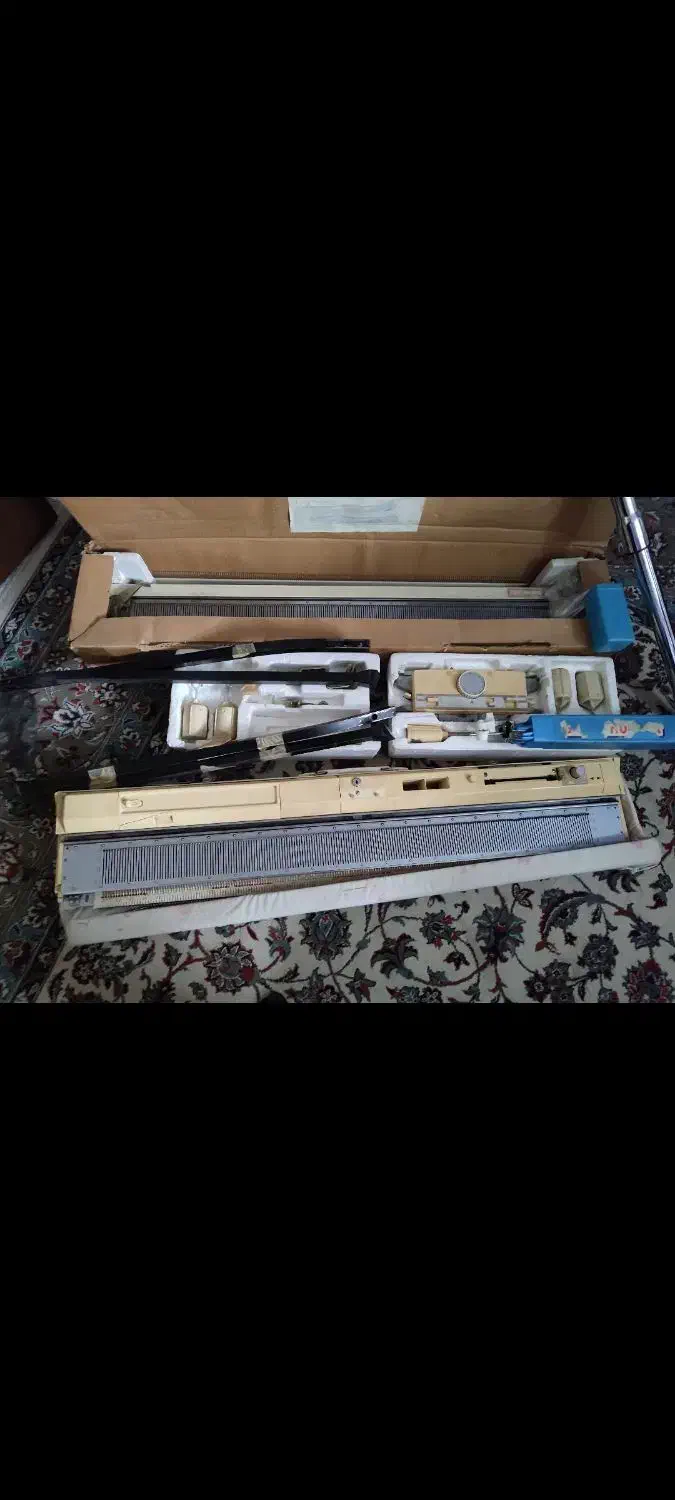 ماشین بافتنی براده|چرخ خیاطی و ریسندگی|شاهین‌شهر, خانه کارگر|دیوار