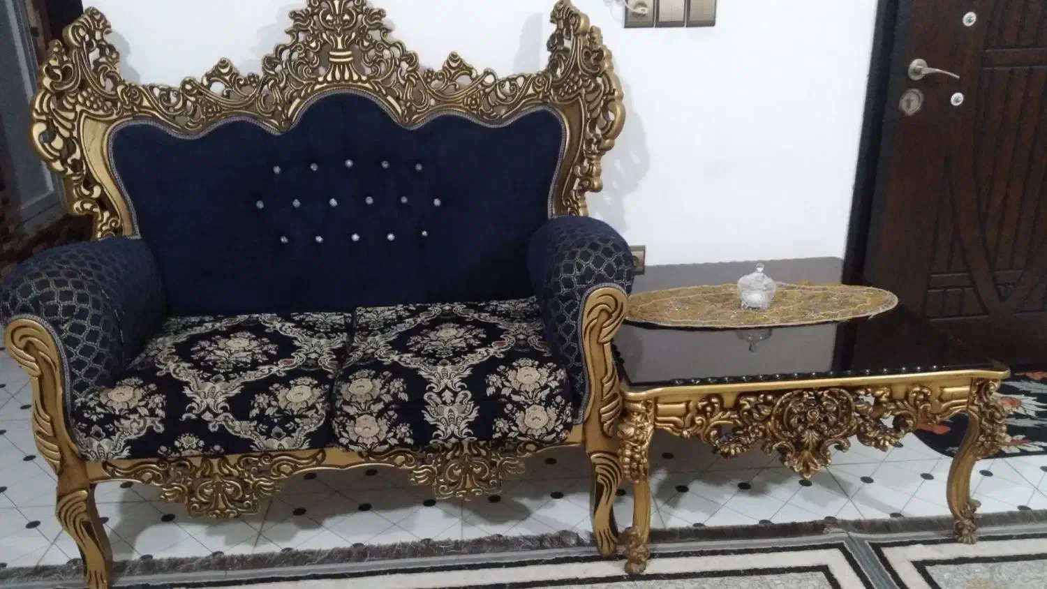 مبل سلطنتی ۷ نفره|مبلمان خانگی و میز عسلی|ساری, |دیوار