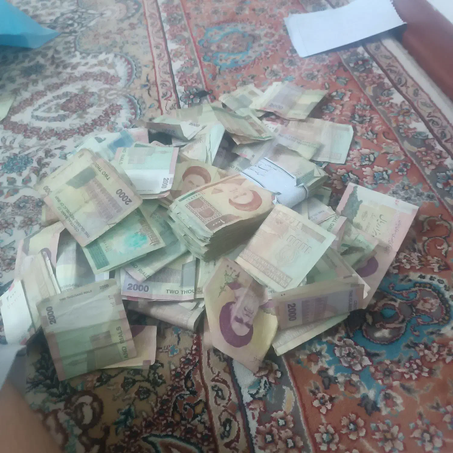 تعداد زیادی اسکناس قدیمی کار کرده|کلکسیون سکه، تمبر، اسکناس|مشهد, هفت تیر (حافظ)|دیوار