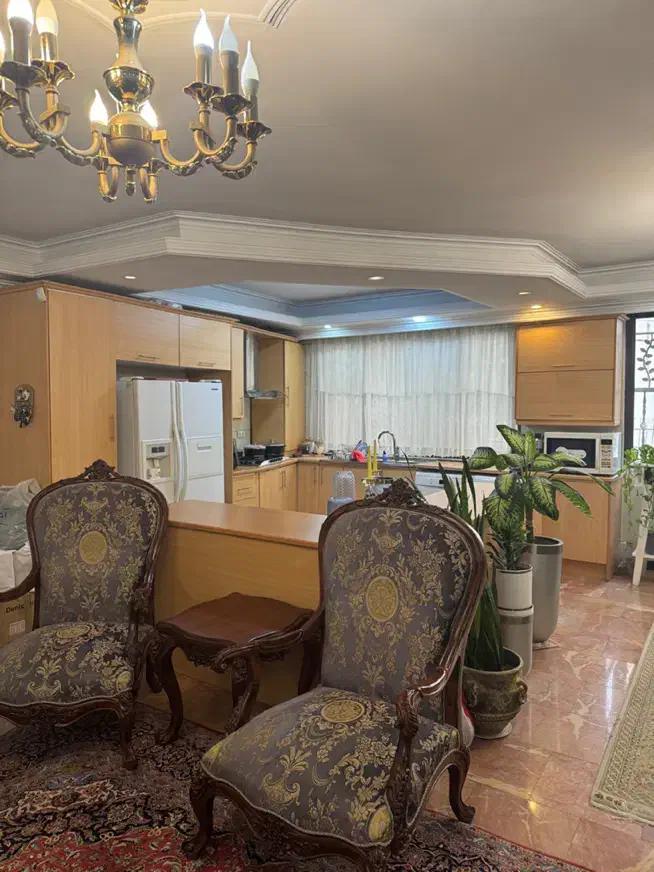 ۱۵۰متر تکواحد بهار عرب حسینی چند قدمی پارک