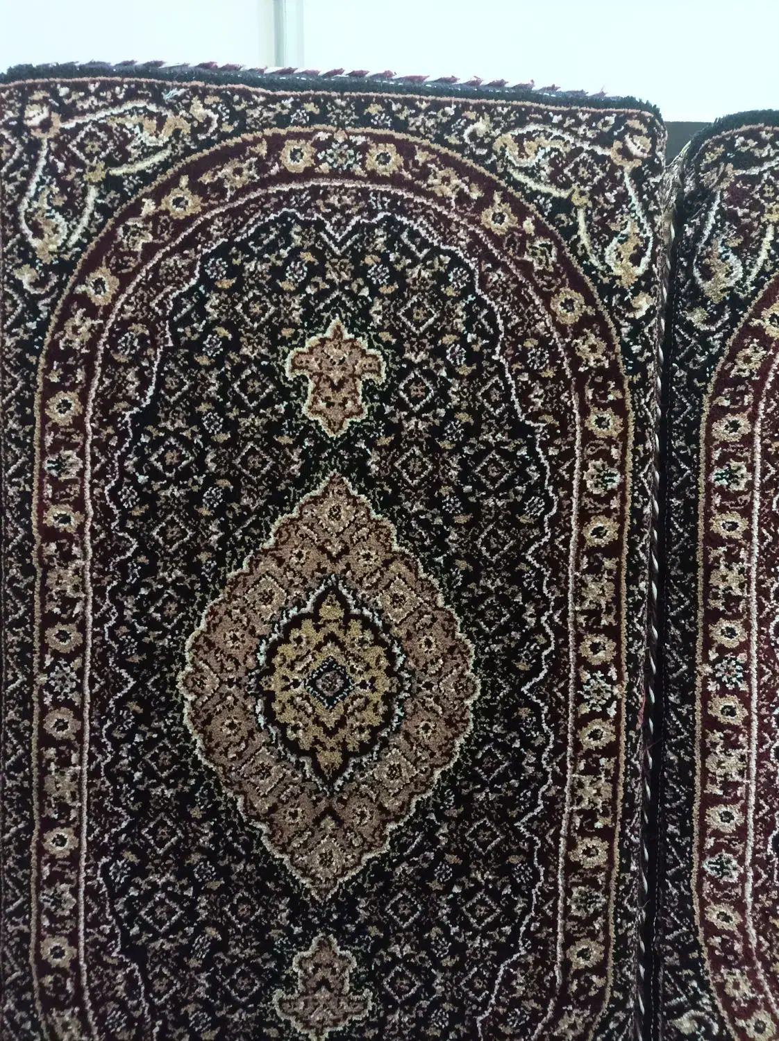 شش پشتی|پشتی|سروآباد, |دیوار