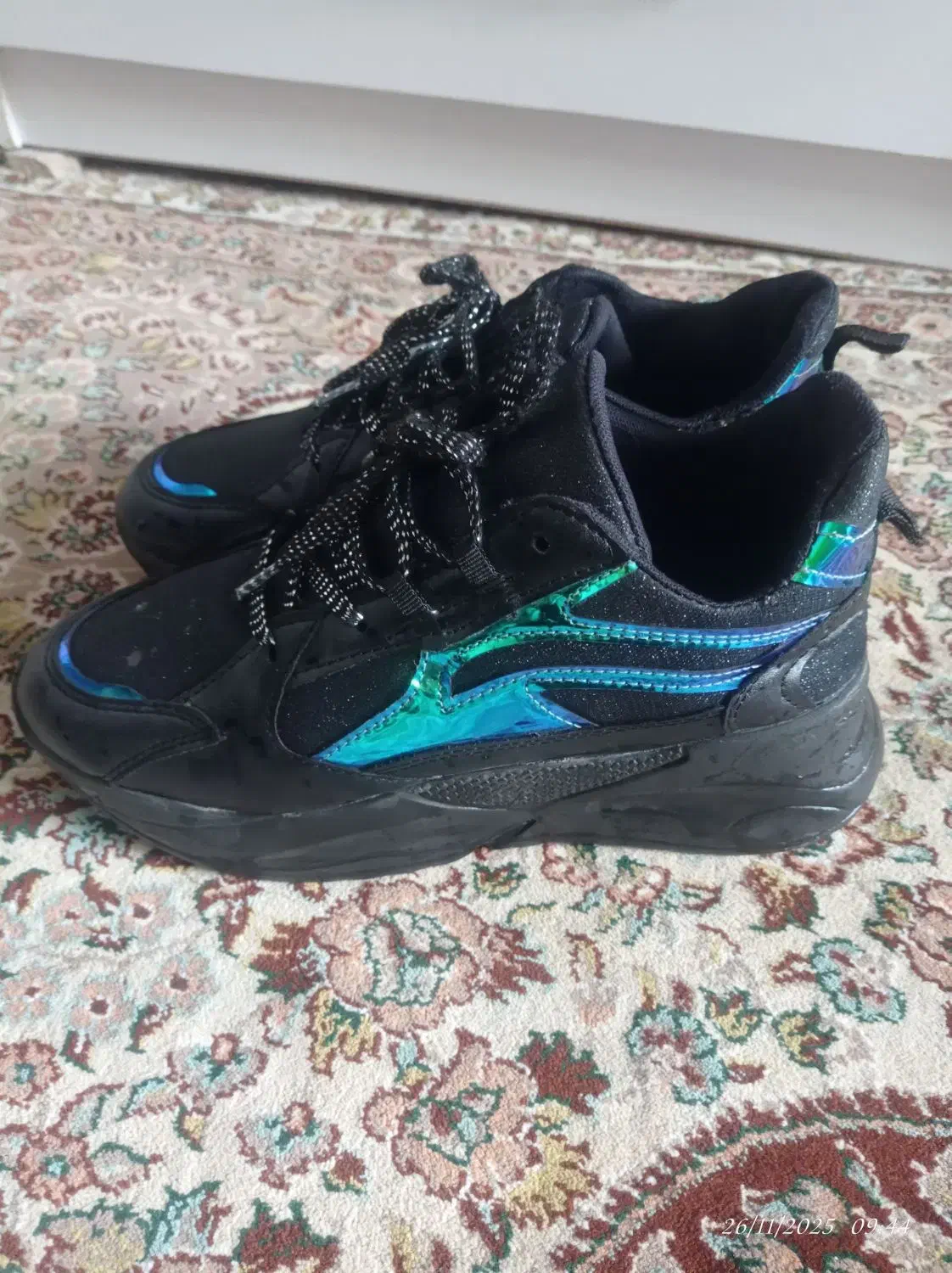 کفش اسپورت زیبا|کیف، کفش، کمربند|سقز, |دیوار