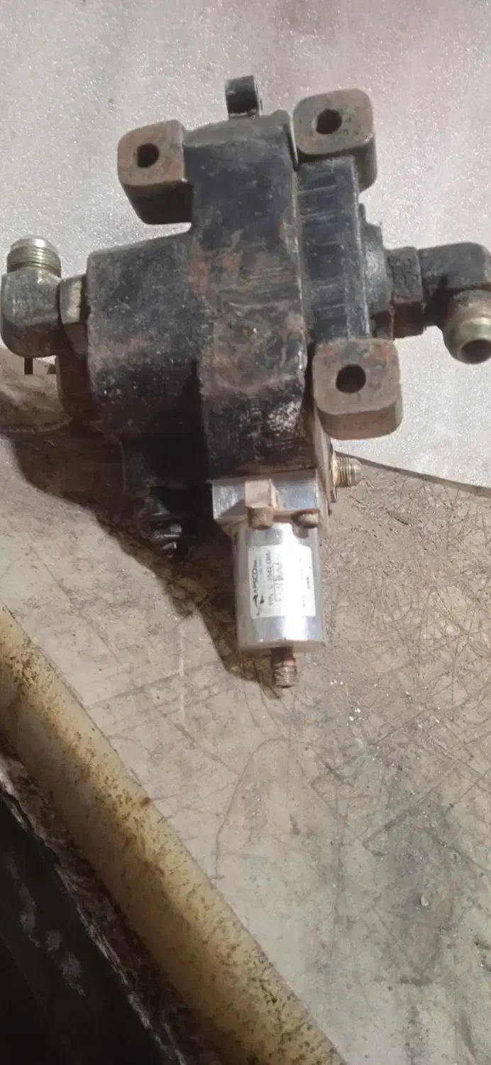 پمپ هیدرولیک وشیر هیدرولیک|ماشین‌آلات صنعتی|چهاردانگه (تهران), |دیوار