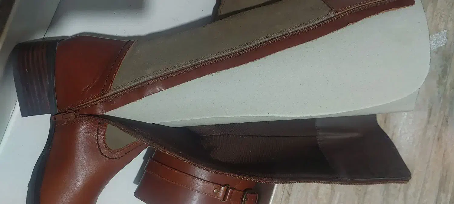 بوت بلند چرم طبیعی اصل پاشنه چوبی خارجی|کیف، کفش، کمربند|ساری, |دیوار