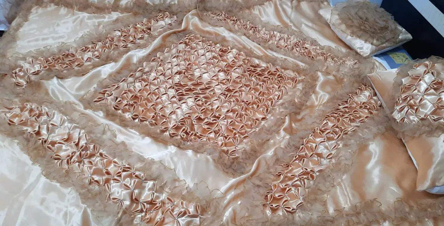 روتختی دو نفره حریر طلایی رنگ|سرویس روتختی|فرخشهر, |دیوار