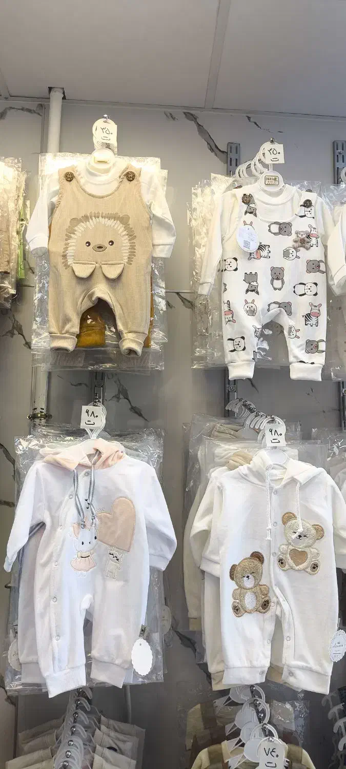 کلی لباس شیک نوزادی سیسمونی|کفش و لباس بچه|تبریز, |دیوار