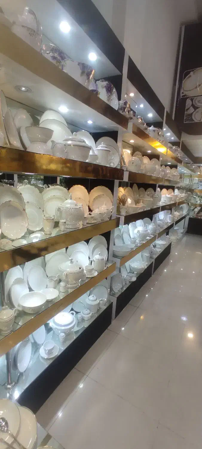 ویترین مغازه با نور شیک|بوفه، ویترین، کنسول|مشهد, کوی المهدی|دیوار