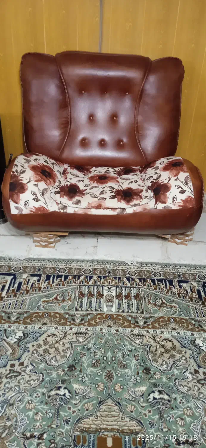 واگذاری رایگان مبل|مبلمان خانگی و میز عسلی|رشت, لاکان شهر|دیوار