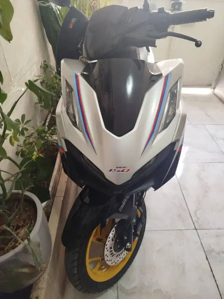 موتور سیکلت انژکتوری مدل دینو مدل ۱۵۰ cl|موتورسیکلت|شیراز, سینما سعدی|دیوار