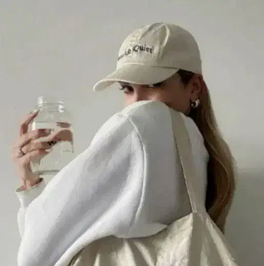 روانشناسی|فعالیت داوطلبانه|بشاریات, |دیوار