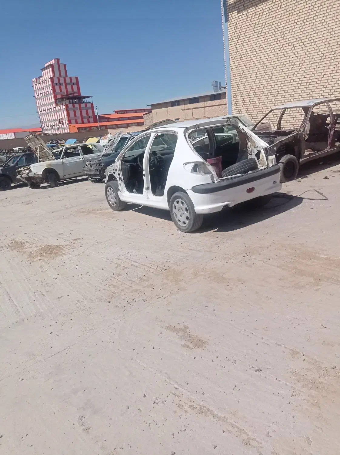 مرکز اسقاط خودروهای فرسوده و اوراقی|خودرو سواری و وانت|قم, انسجام|دیوار