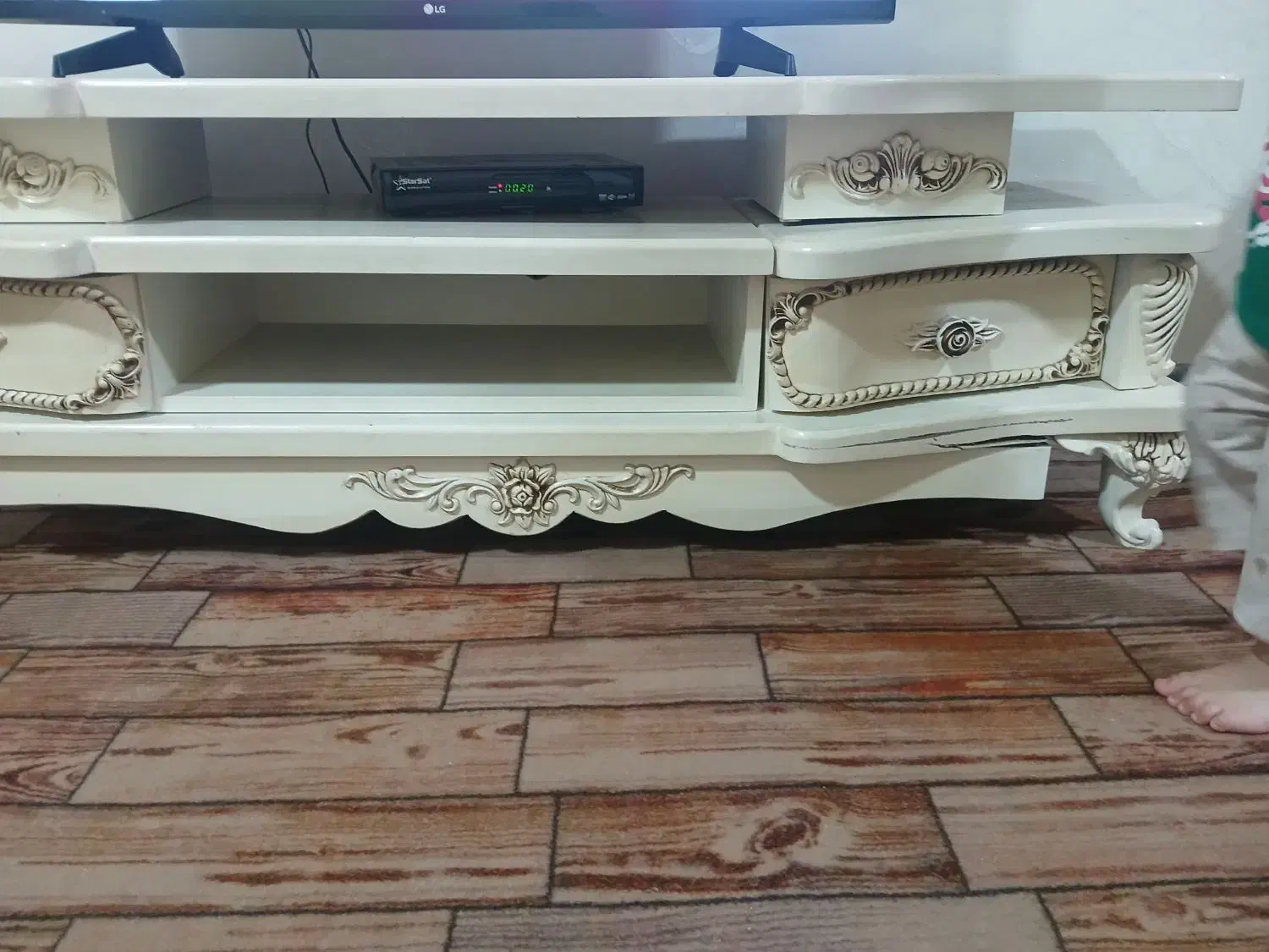 تعدادی وسایل خانه|فرش|بندر ماهشهر, |دیوار