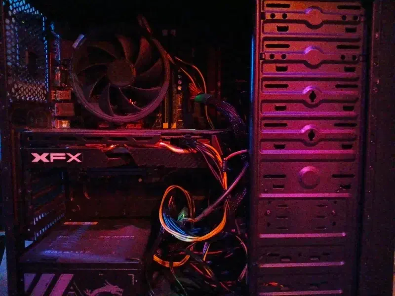 کیس گیم|رایانه رومیزی|همدان, |دیوار