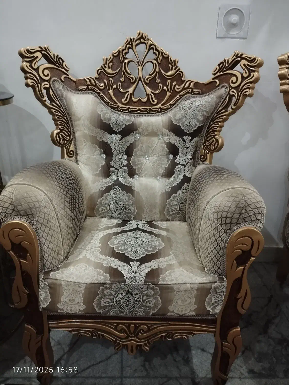 مبلمان سلطنتی|مبلمان خانگی و میز عسلی|بیرجند, |دیوار