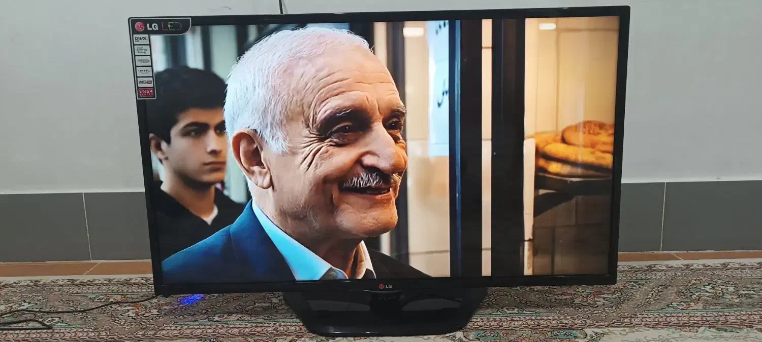 تلویزیون LG|تلویزیون و پروژکتور|ایلام, |دیوار
