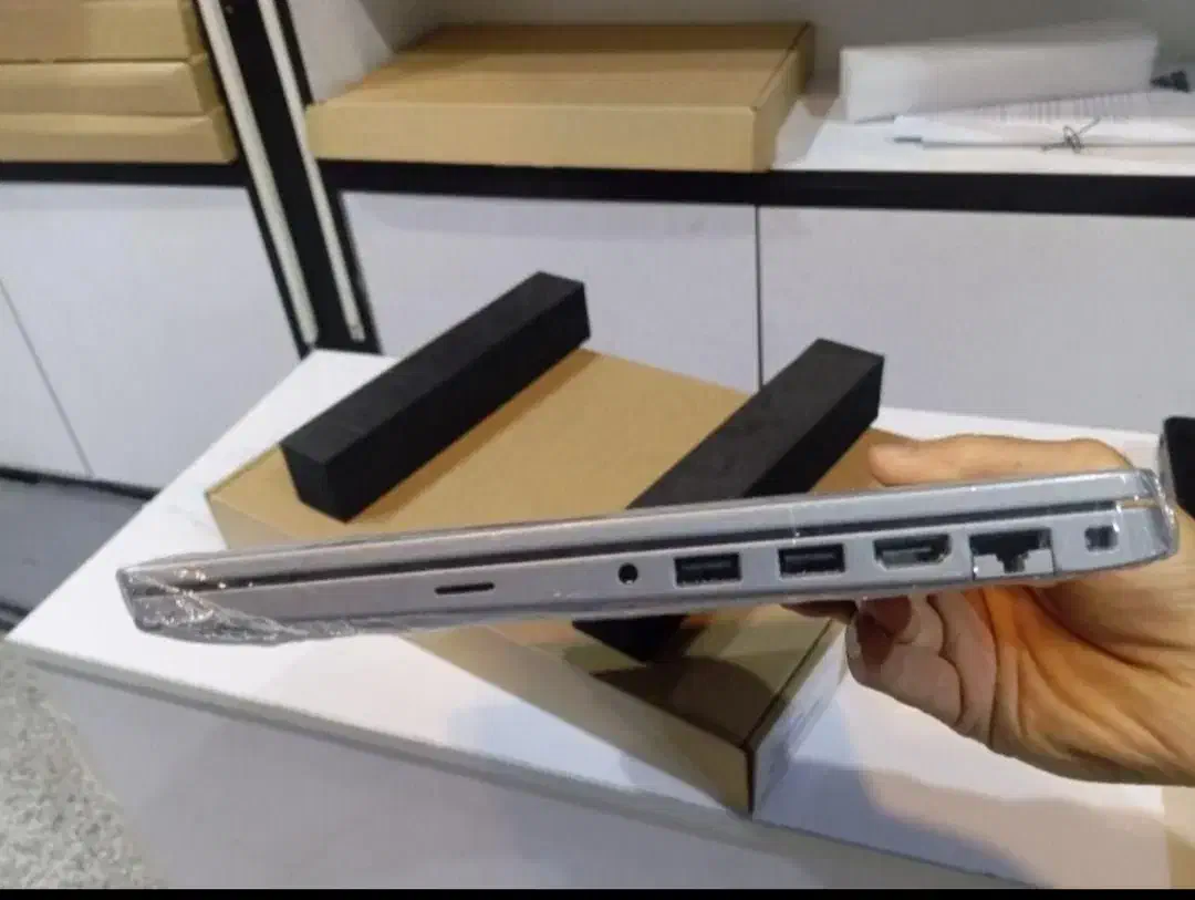 لپتاپ آکبند پلمپ گارانتی دار.   رم۳۲ هارد SSD M2|رایانه همراه|کرمانشاه, |دیوار