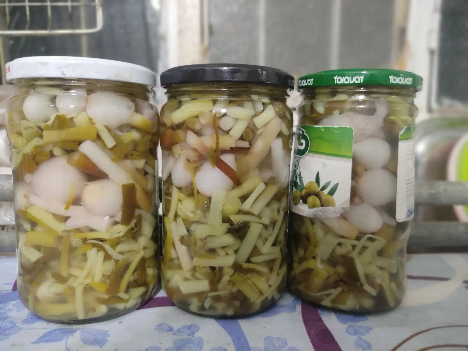 ترشی|خوردنی و آشامیدنی|ناغان, |دیوار