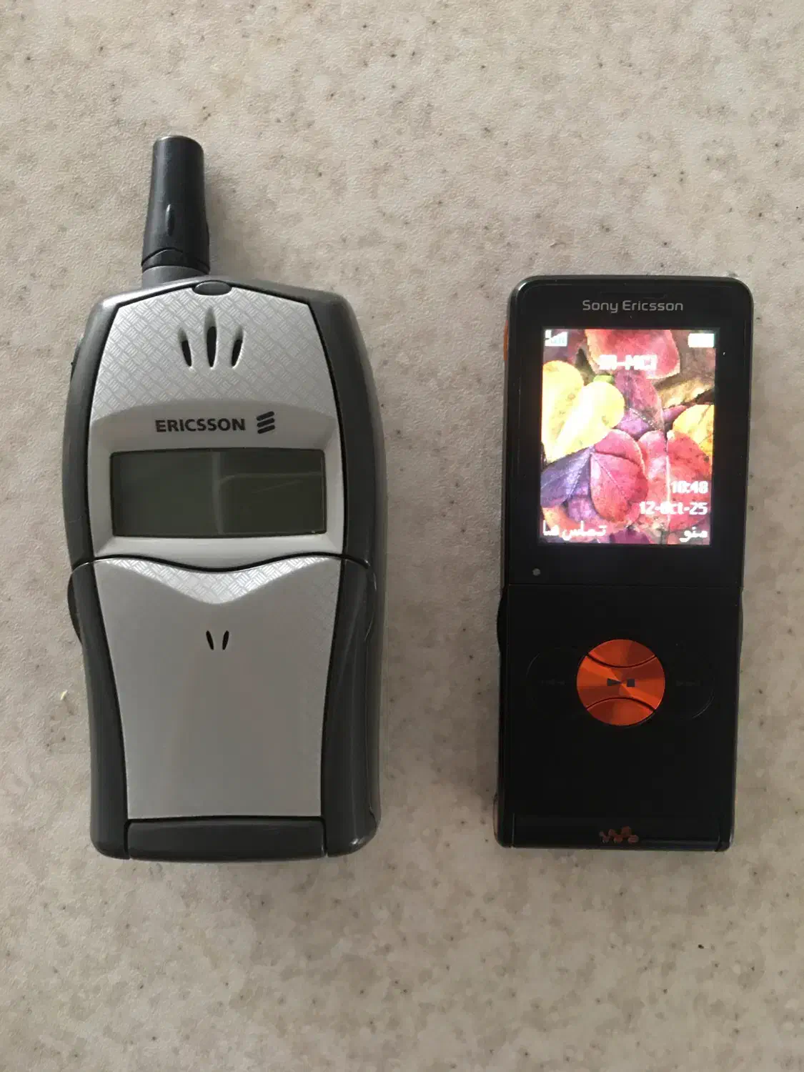 گوشی سونی اریکسون کلکسیونی ۲ عدد|موبایل|کرج, گلشهر|دیوار