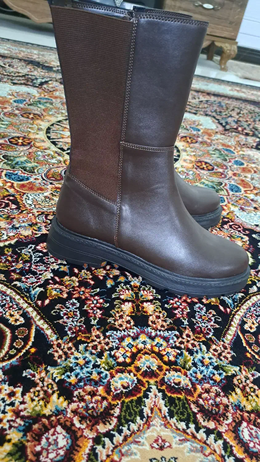 بوت بلند قهوه ای|کیف، کفش، کمربند|سیاهکل, |دیوار