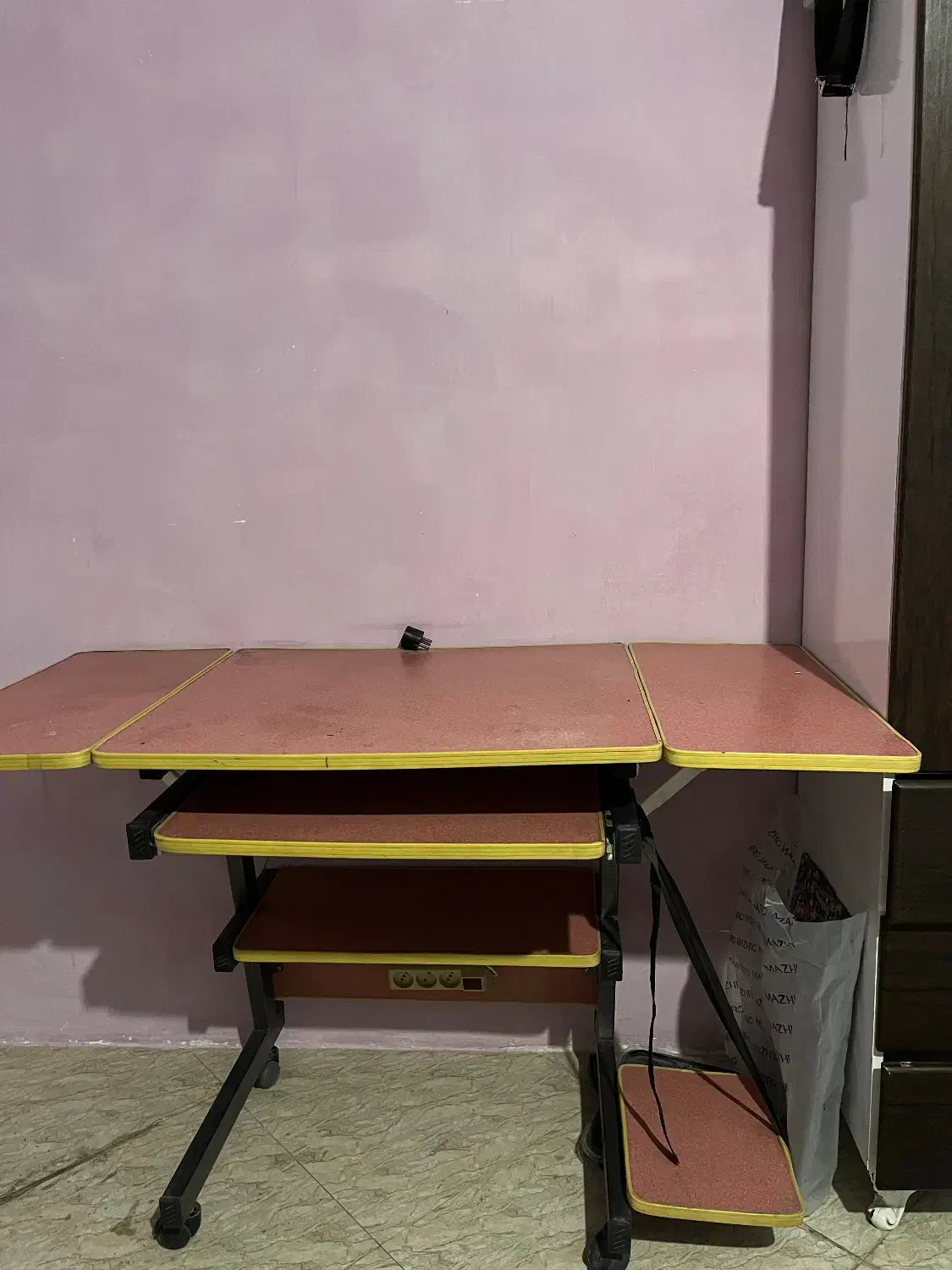 میز مطالعه و کامپیوتر|میز تحریر و کامپیوتر|ری, شهرک نظامی|دیوار