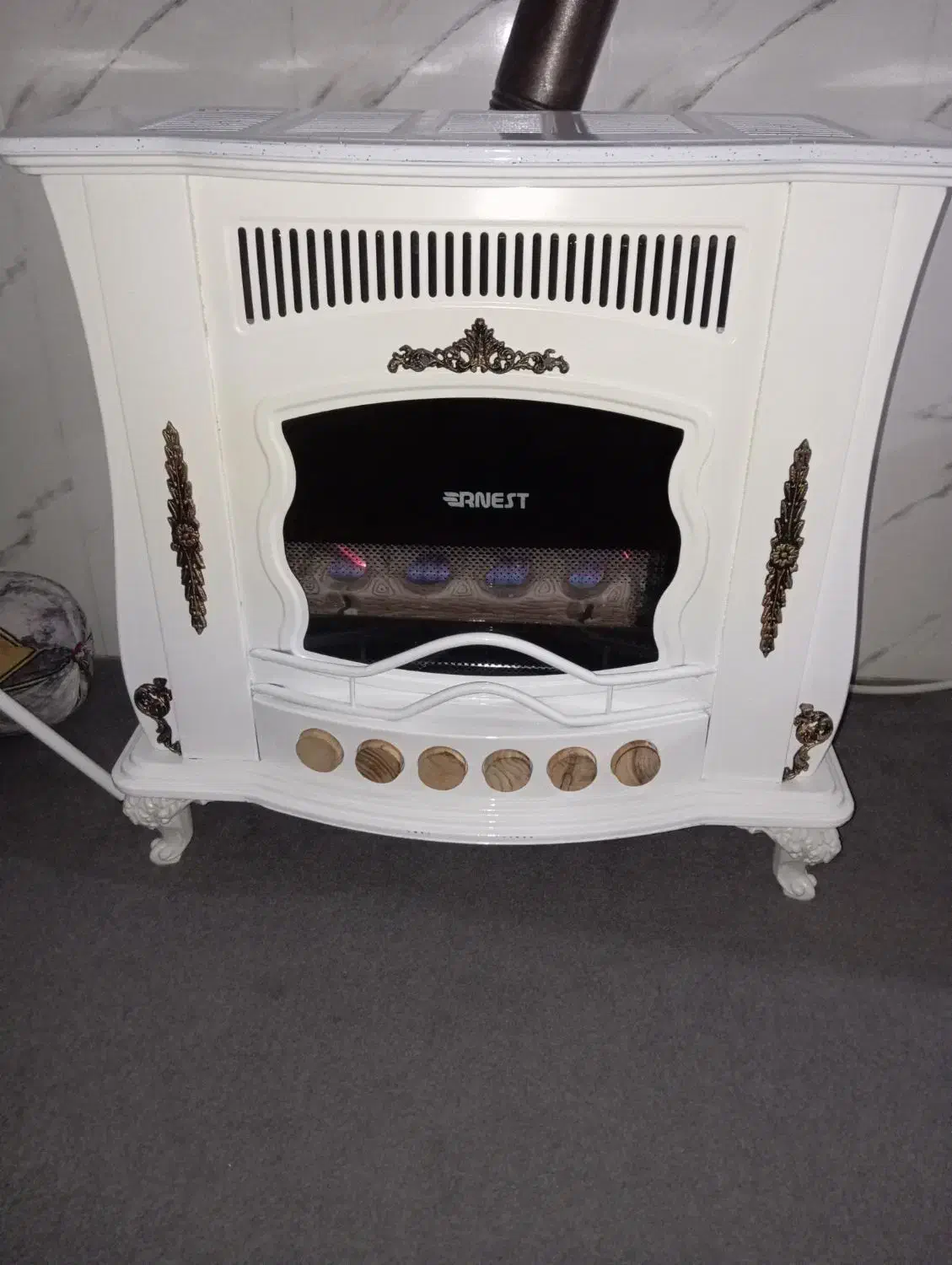 بخاری گازی در حد نو|بخاری، هیتر، شومینه|نظر کهریزی, |دیوار