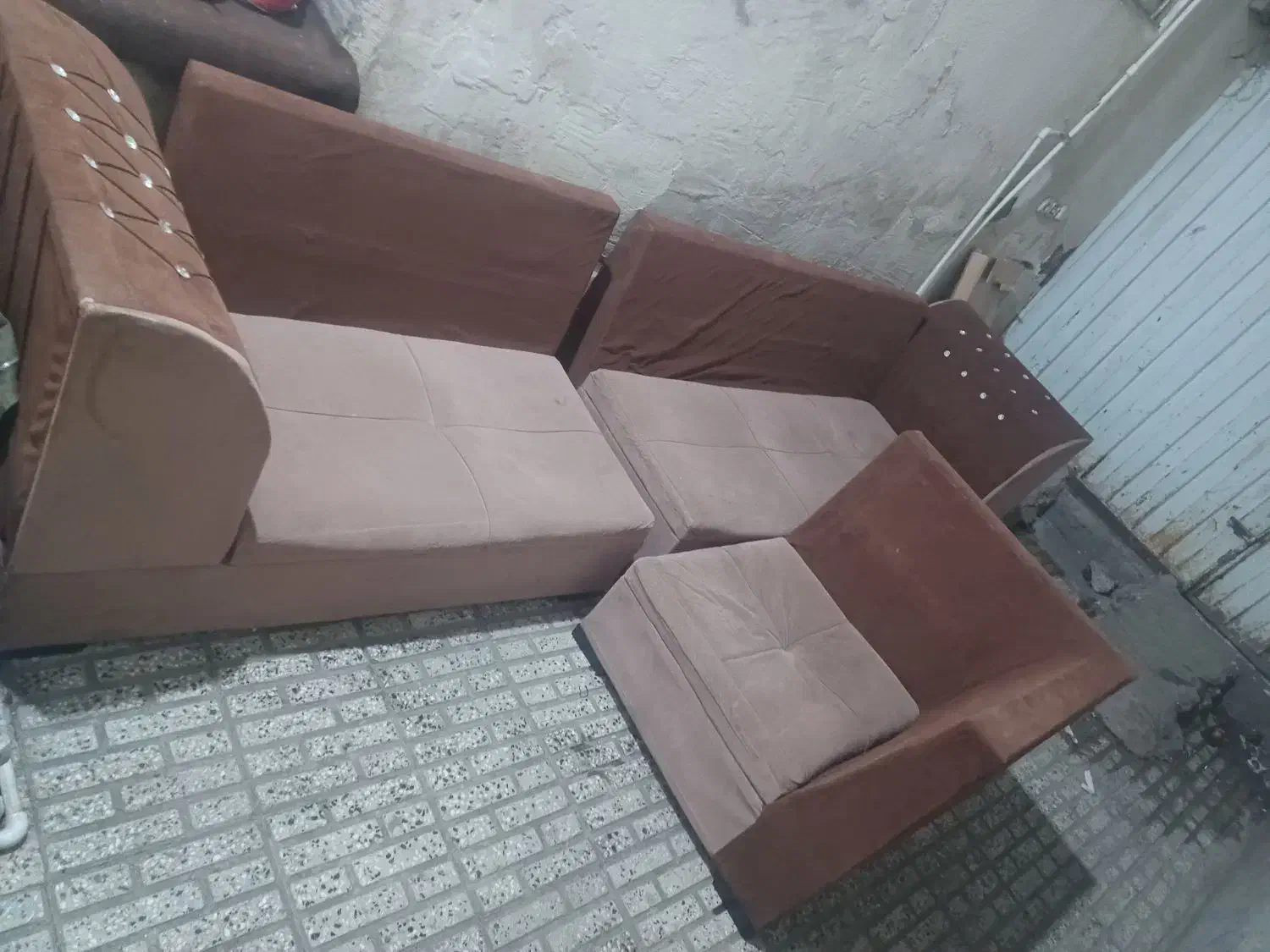 یک دست مبل۶ نفره|مبلمان خانگی و میز عسلی|گرگان, |دیوار