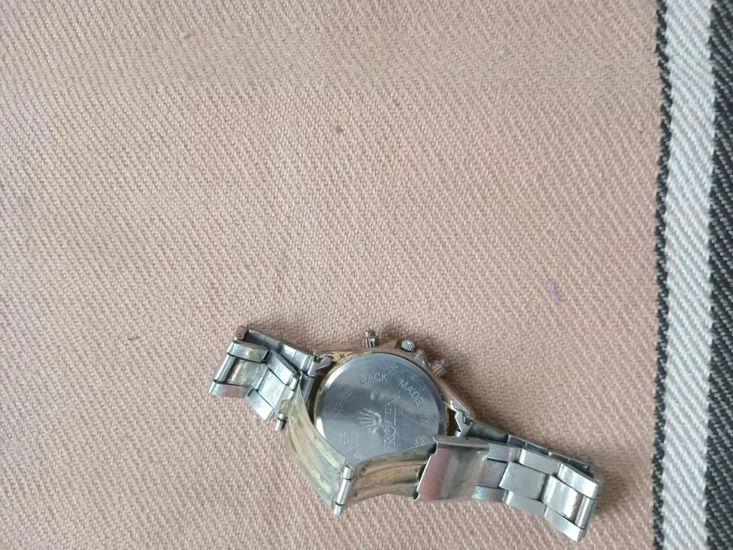 ساعت، ساعت رولکس|ساعت|بابل, |دیوار