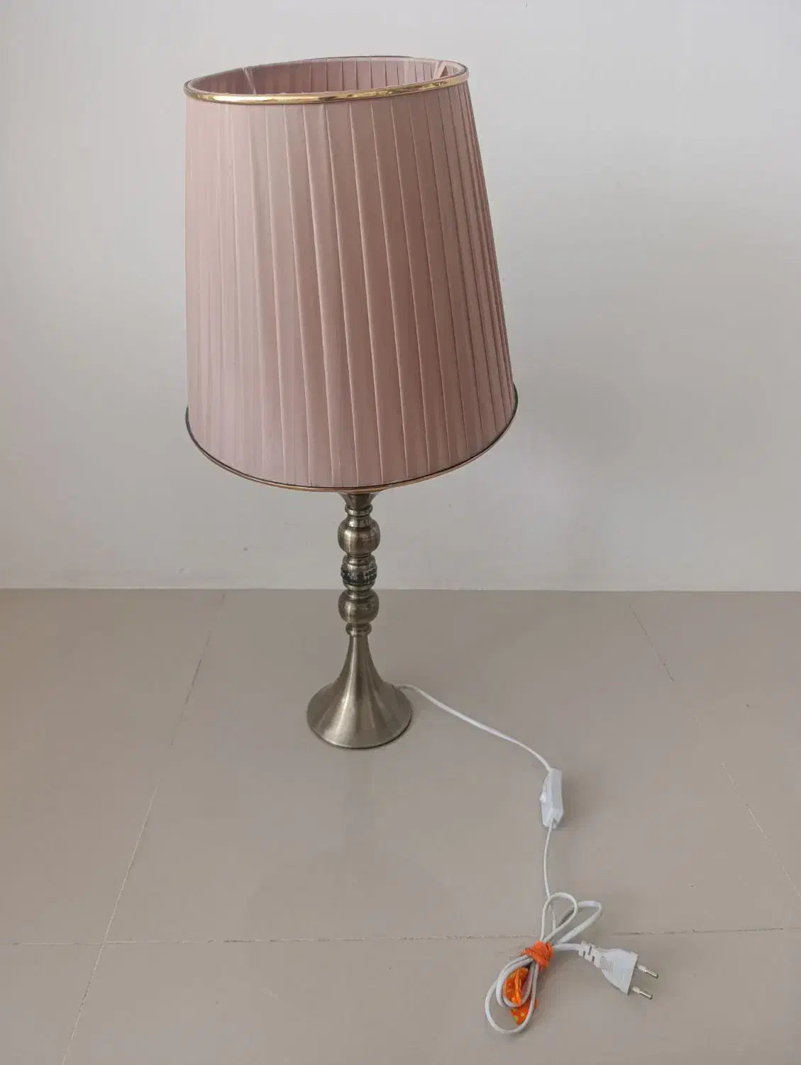 آباژور|چراغ خواب و آباژور|همدان, |دیوار