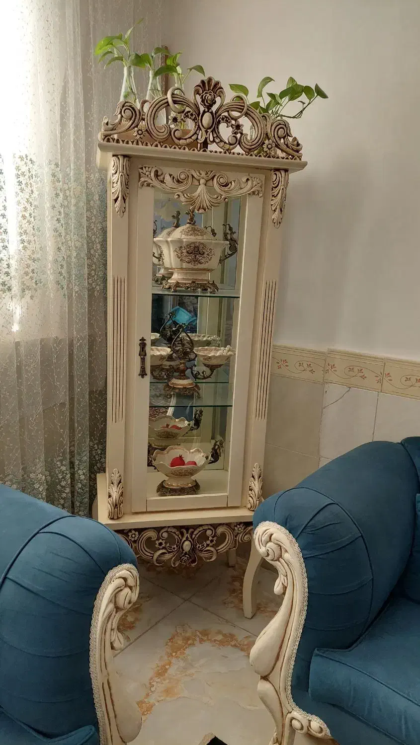 بوفه|بوفه، ویترین، کنسول|اقبالیه, |دیوار