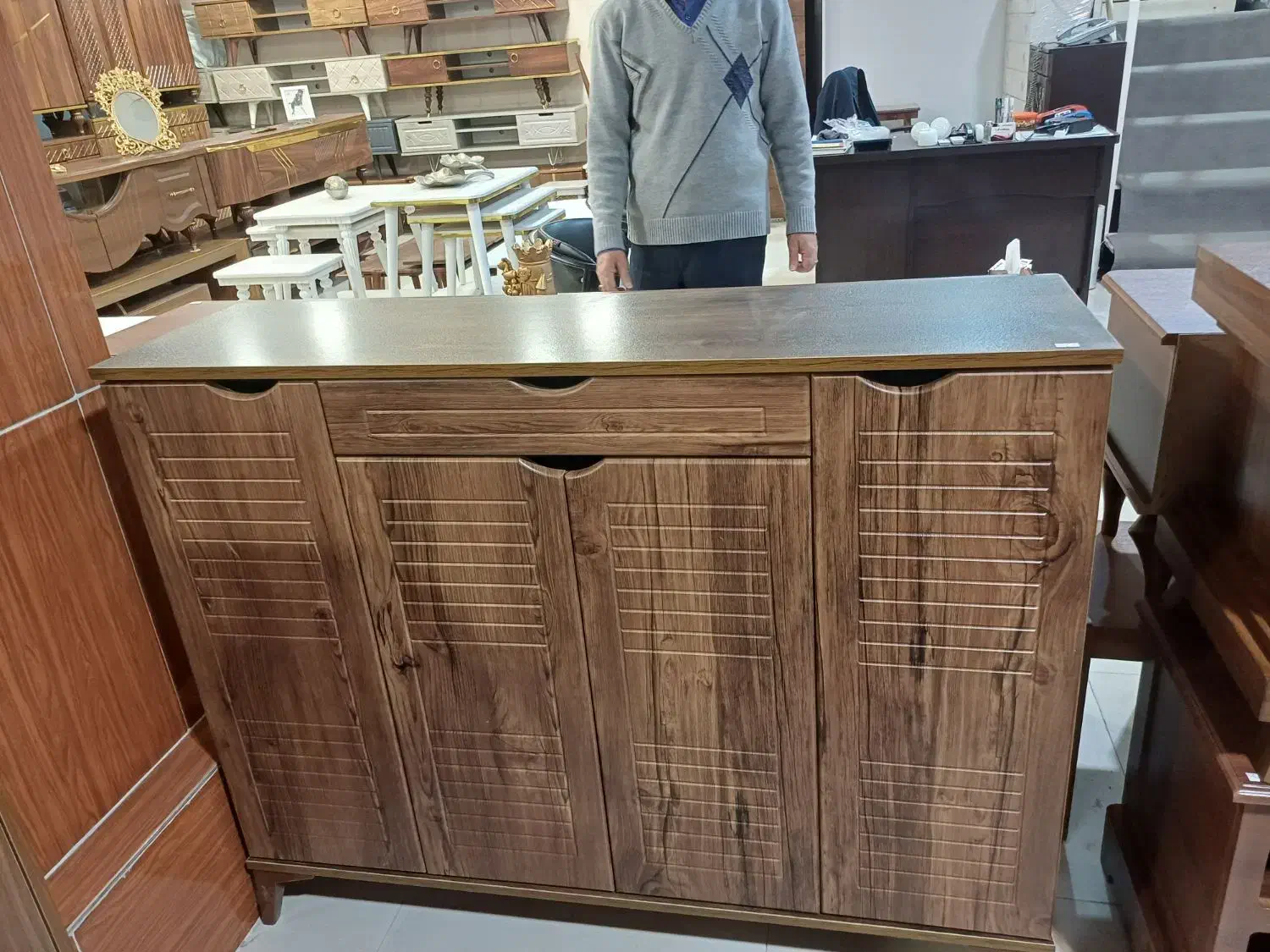 جاکفشی|جاکفشی، کمد، دراور|ارومیه, |دیوار