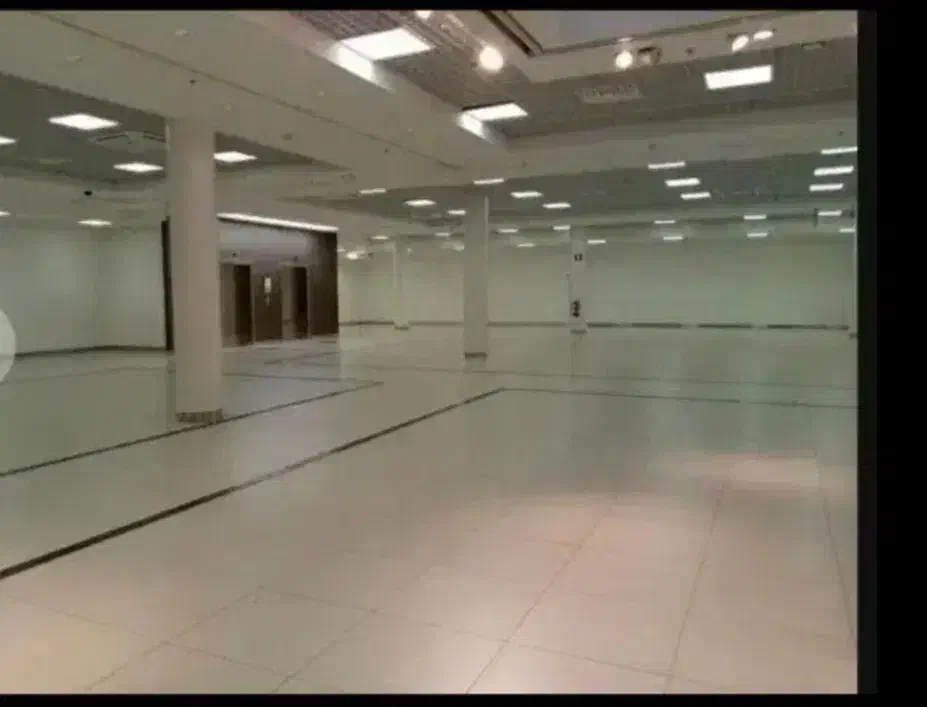 بر اصلی کاشانی ۵۷۰ متر بهترین مغازه ارتفاع بلند|اجارهٔ مغازه و غرفه|تهران, سازمان برنامه شمالی|دیوار